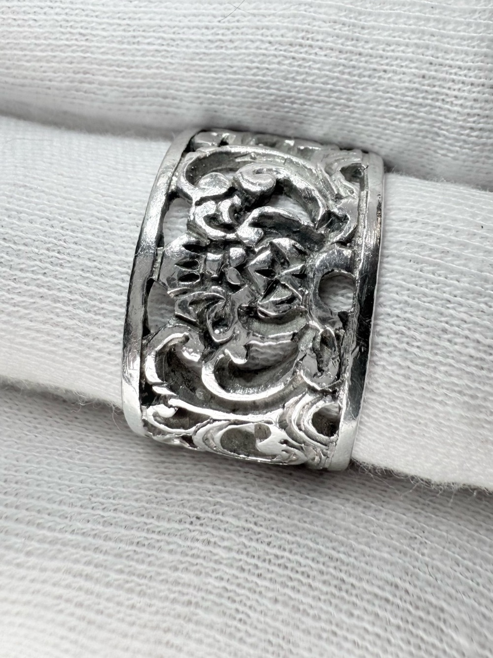 Sterling Silver Intricate Filigree Wide Band Ring - Size: 7